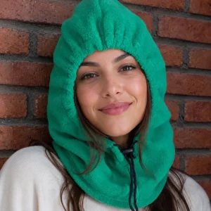 gorro polar con capucha ajustable color verde