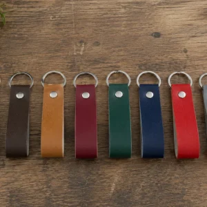 llaveros simol cuero pu en diferentes colores con argolla para llaves