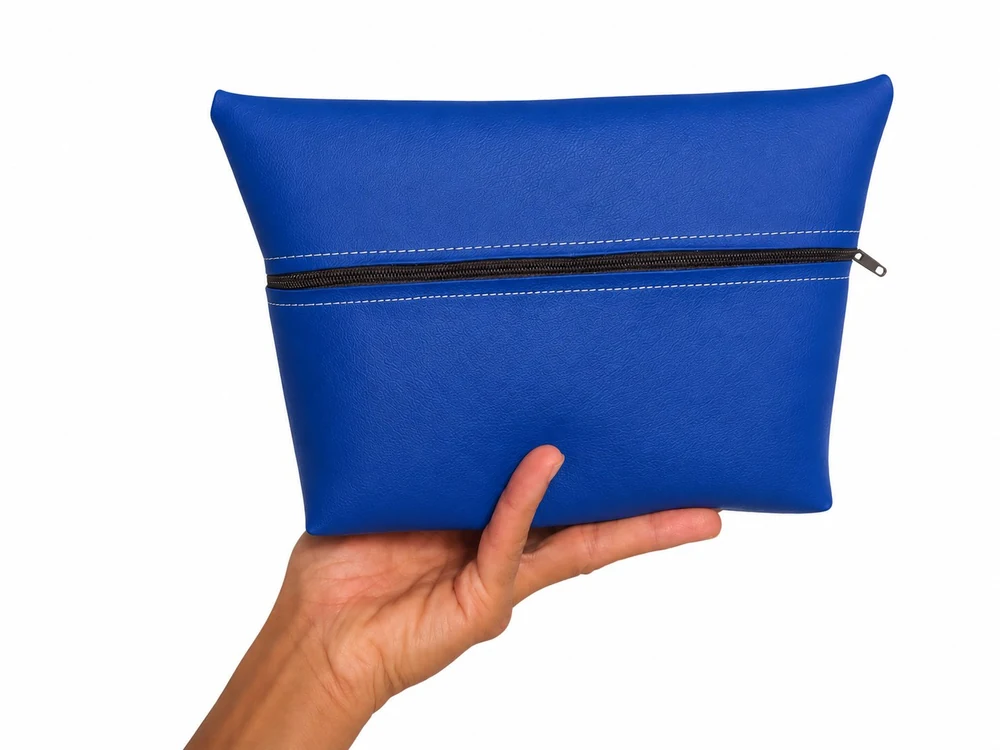 cosmetiquero símil cuero azul personalizado por mayor VXM