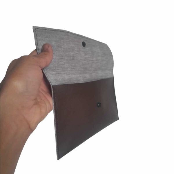porta documento con broche