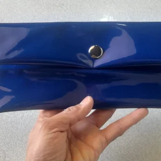 estuche impermeable de pvc azul para guardar documentos y accesorios