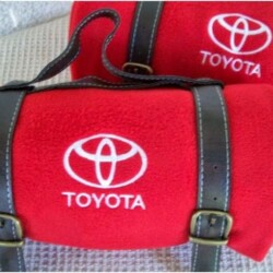 MANTA POLAR CON ARNÈS EN CUERO