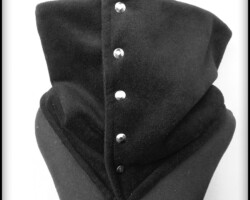 Cuello polar con Broches