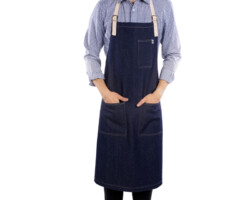 Ficha Técnica :Pechera de mezclilla con aplicación cuero. Delantal tela mezclilla con aplicación en
tirante de cuello en cuero o cuerina. Usos: Pechera de cocina, parrillera, regalos publicitarios,ropa de trabajo. Se puede aplicar logo bordado y estampado. Pechera de mezclilla
