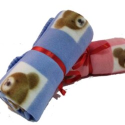 Ficha técnica: Manta de polar, para niños,se encuentran disponibles en colores estampados y lisos. Descripción; Tela polar de calidad, durabilidad, Frazada térmica, tela polar ecológica
Terminación orillada overlock.
Medidas: Frazada polar se encuentra disponible en todas las medidas
65x1.50 -100x1.50 -130x1.50- 190x1.50 -190x1.00 -2.00x1.50. El valor varía dependiendo de la medida.
Se encuentra disponible en más de 20 colores, frazada térmica de polar
Se puede bordar o estampar según elección.
Usos: Frazada polar o Manta polar sus usos son variados , usos publicitarios, regalos publicitarios,
Para viajes, regalos corporativos, para restaurantes y café, eventos y matrimonios, empresas de viaje, aerolíneas, Hoteles, Clínicas son multiuso por su alto valor térmico.
Lavados: se recomienda lavar sola sin otras prendas, se puede secar en la secadora. Fono ventas: 22-7244928 +56996569117