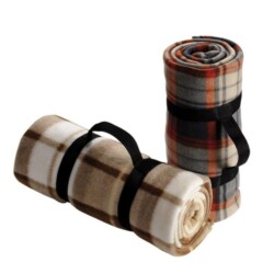 Ficha técnica: Manta de polar,cuadrille,
con arnés de tela huincha para traslado. ; Tela polar de calidad, durabilidad, Frazada térmica, tela polar ecológica
Terminación orillada overlock.
Medidas: Frazada polar se encuentra disponible en todas las medidas
65x1.50 -100x1.50 -130x1.50. El valor varía dependiendo de la medida.
Se encuentra disponible en más de 20 colores, frazada térmica de polar
Se puede bordar o estampar según elección.
Usos: Frazada polar o Manta polar sus usos son variados , usos publicitarios, regalos publicitarios,
Para viajes, regalos corporativos, para restaurantes y café, eventos y matrimonios, empresas de viaje, aerolíneas, Hoteles, Clínicas son multiuso por su alto valor térmico.
Lavados: se recomienda lavar sola sin otras prendas, se puede secar en la secadora. Fono ventas: 22-7244928 +56996569117