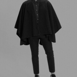 Ficha técnica:Poncho polae medidas 1.00x1.50 aprox terminación orrillado. Se encuentra disponible en mas de 20 colores.
Se puede aplicar logo bordado o estampado. Lavado :se recomienda lavar prenda sola.