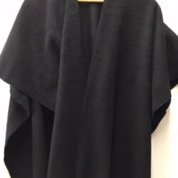 Poncho de polar para hombre
poncho de polar para mujer
fabricados en tela polar disponibles en màs de 21 colores para elgir capas y ponchos de polar